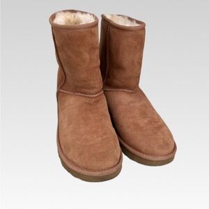 UGG Classic Short Boots Chestnut Brown Suede
